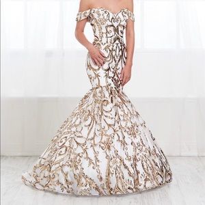 Prom dress